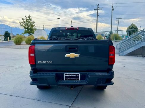 Used 2016 Chevrolet Colorado Z71 AWD/4WD image 4