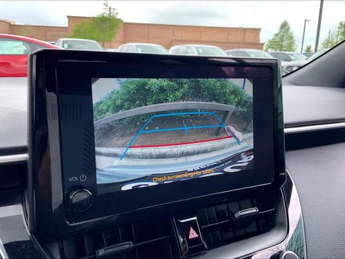 Used 2025 Toyota Corolla SE image 26