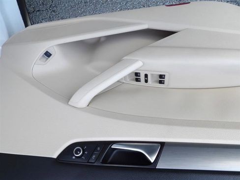 Used 2014 Volkswagen Passat 1.8T SE image 11