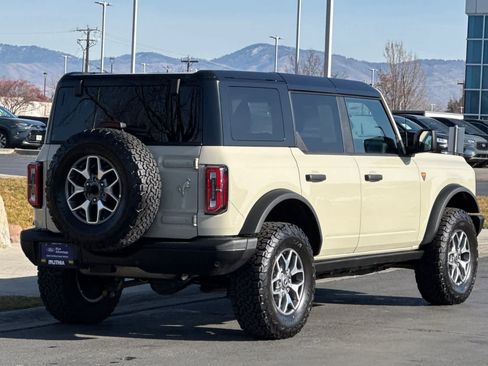 Certified 2025 Ford Bronco Badlands image 2