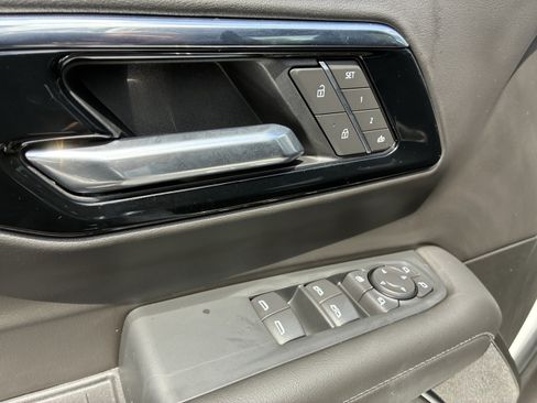 Used 2026 Chevrolet Tahoe LT w/ Comfort Package RWD image 23