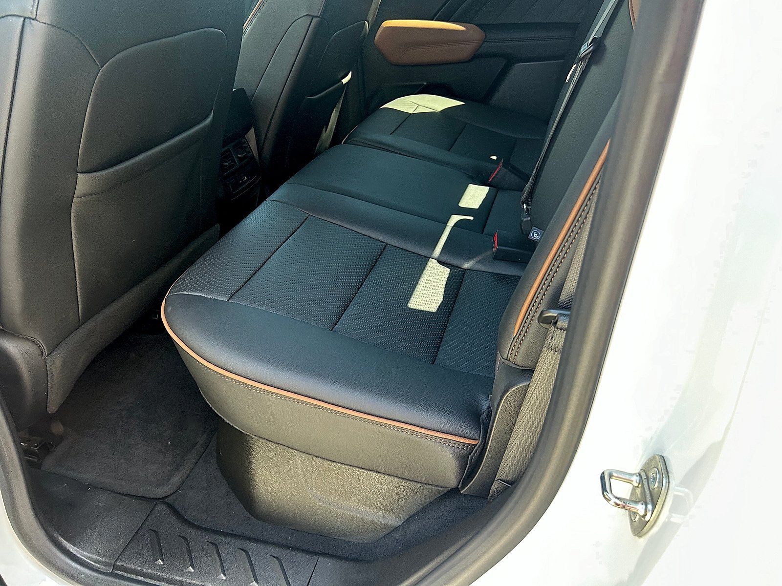 Used 2023 GMC Canyon AT4 w/ AT4 Premium Package AWD/4WD image 27