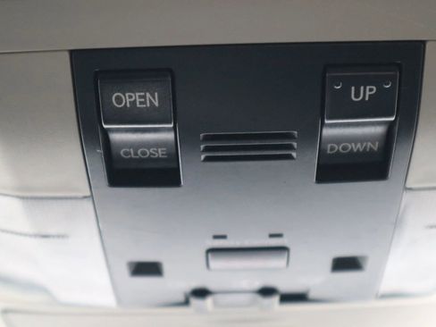 Used 2012 Lexus CT 200h Premium image 30