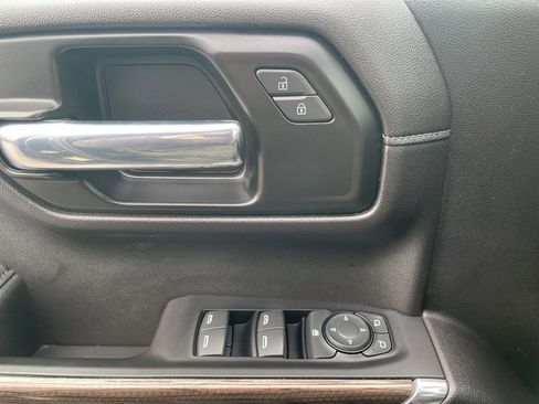 Used 2022 Chevrolet Silverado 1500 RST image 25