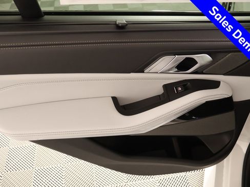 New 2026 BMW X5 xDrive40i w/ Executive Package AWD/4WD image 17
