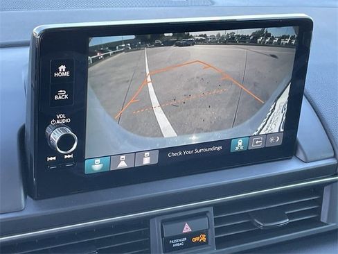 New 2025 Honda Pilot Touring image 18