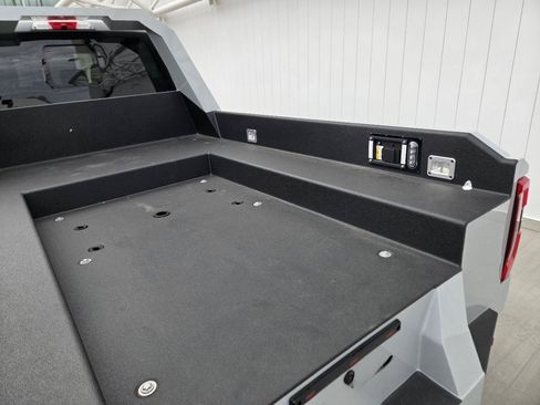 Used 2025 Ford F450 Platinum AWD/4WD image 22