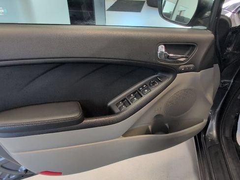 Used 2014 Kia Forte EX w/ Premium Package FWD image 13