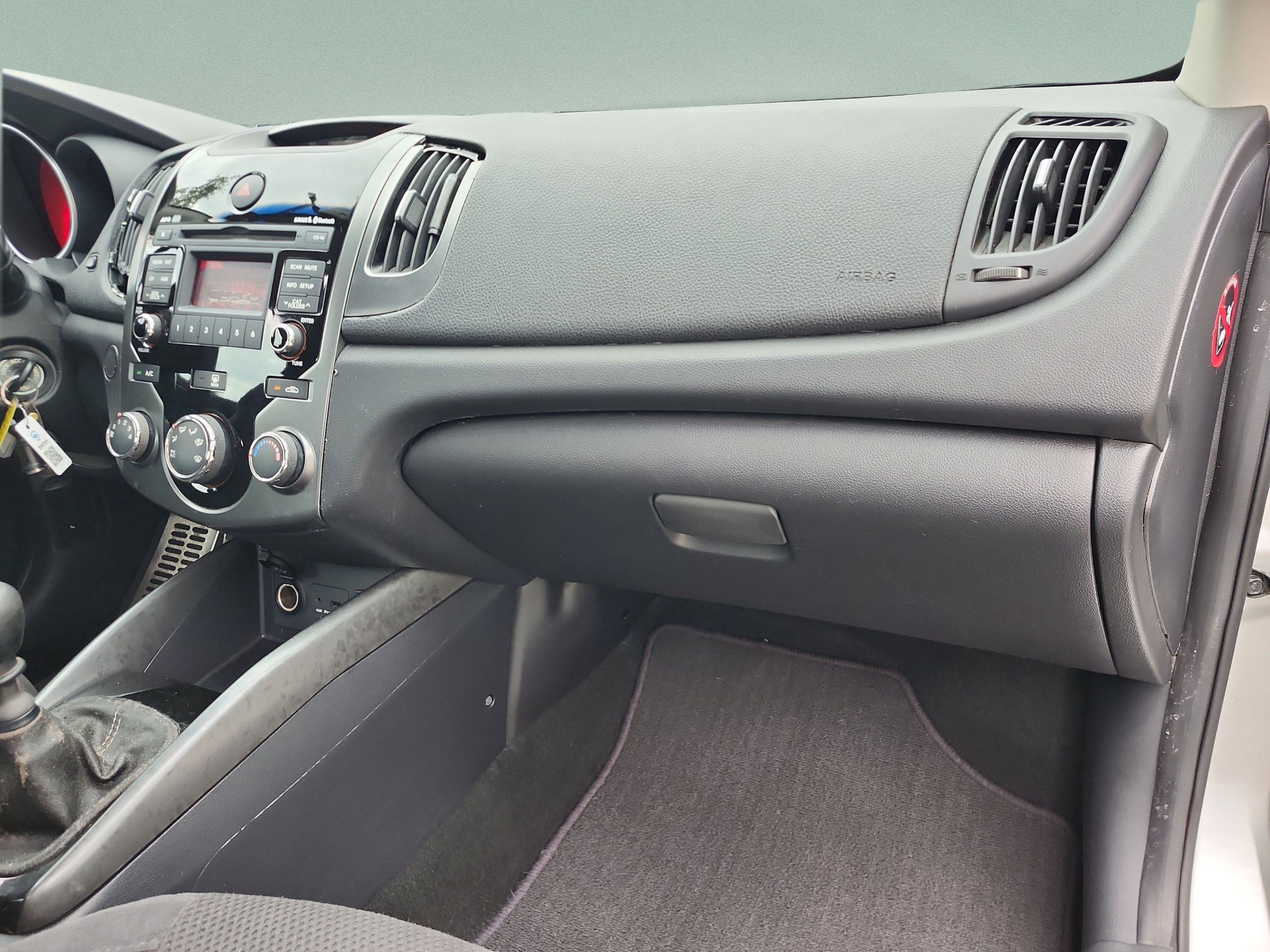 Used 2012 Kia Forte Koup SX FWD image 20