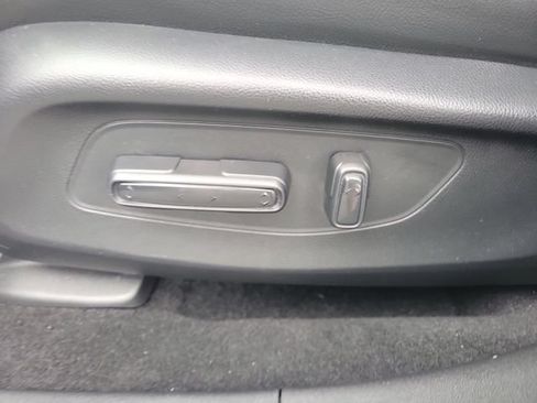 Used 2025 Honda HR-V EX-L image 40