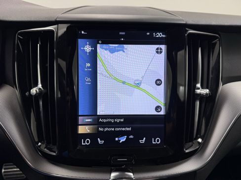 Used 2018 Volvo XC60 T6 R-Design w/ Convenience Package image 18