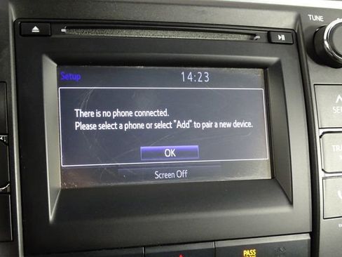 Used 2017 Toyota Camry LE image 33