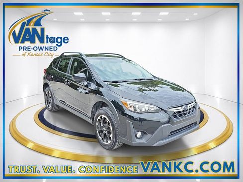 Used 2023 Subaru Crosstrek 2.0i Premium AWD/4WD image 3