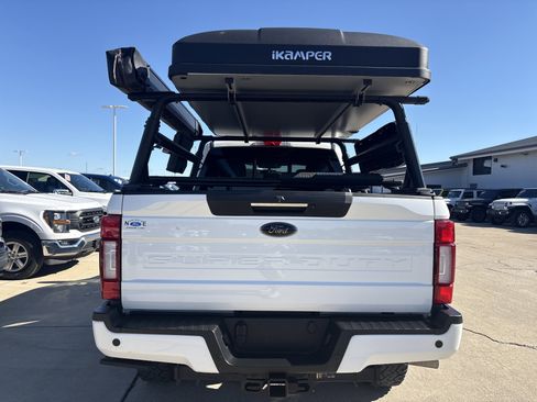 Used 2022 Ford F250 Lariat w/ Tremor Off-Road Package image 4