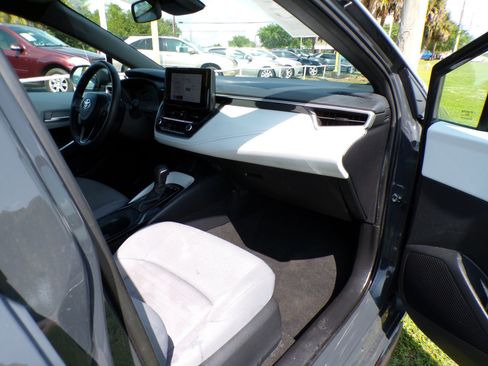 Used 2024 Toyota Corolla SE image 21