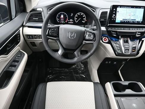 New 2026 Honda Odyssey Elite image 12