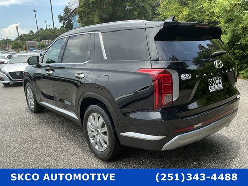 Used 2023 Hyundai Palisade SEL AWD/4WD image 3