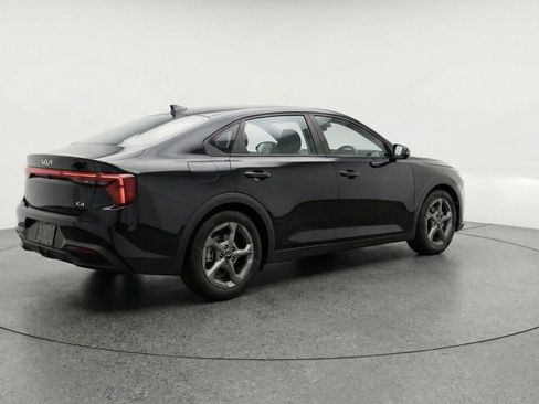 Used 2025 Kia K4 FWD image 9