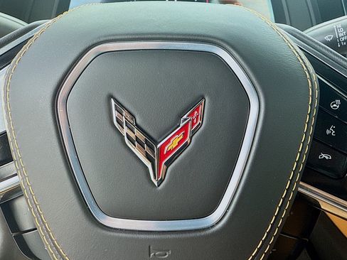 Used 2024 Chevrolet Corvette Z06 RWD image 35