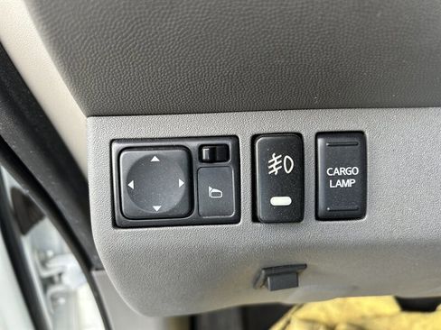 Used 2019 Nissan Frontier SV image 33