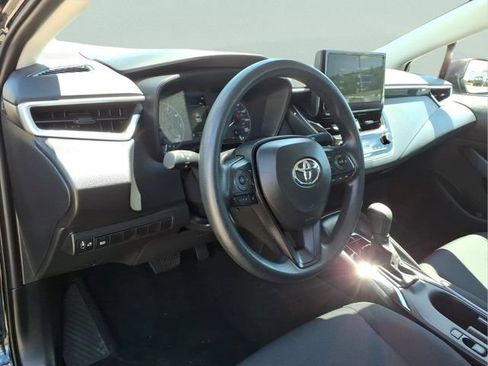 Used 2025 Toyota Corolla LE FWD image 13