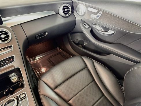 Used 2020 Mercedes-Benz C 300 Sedan image 23