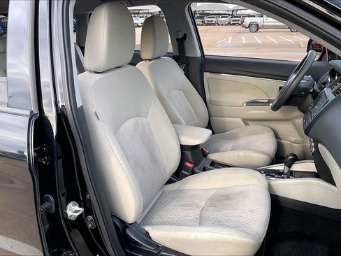 Used 2019 Mitsubishi Outlander Sport ES image 9