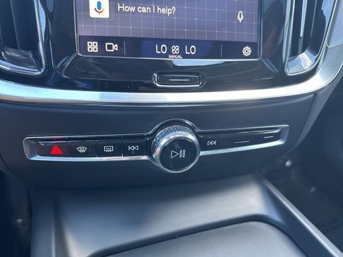 Certified 2024 Volvo S60 B5 Core image 24