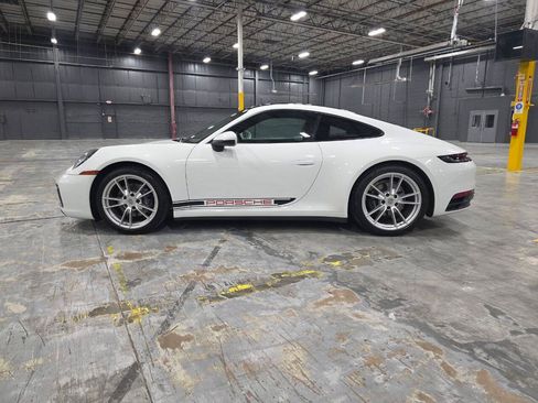 Used 2020 Porsche 911 Carrera w/ Sport Chrono Package RWD image 9