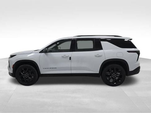 New 2026 Chevrolet Traverse RS image 2