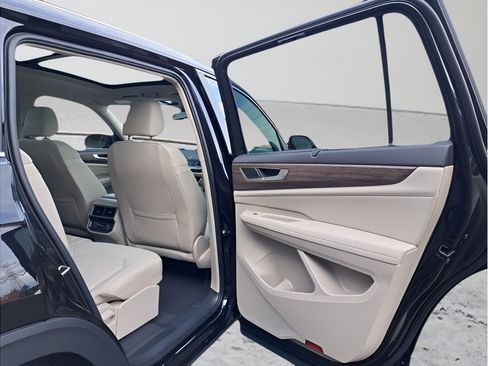 New 2025 Volkswagen Atlas SEL AWD/4WD image 14