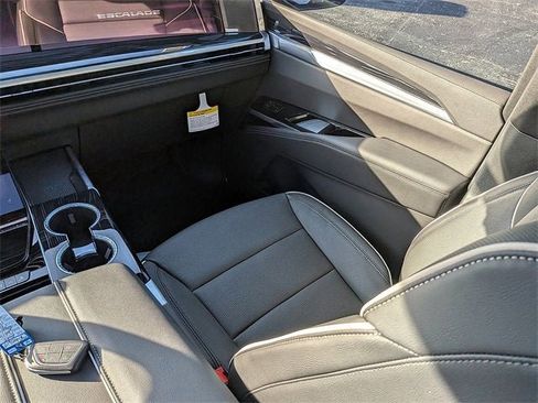 New 2025 Cadillac Escalade ESV Sport w/ Touring Package image 17