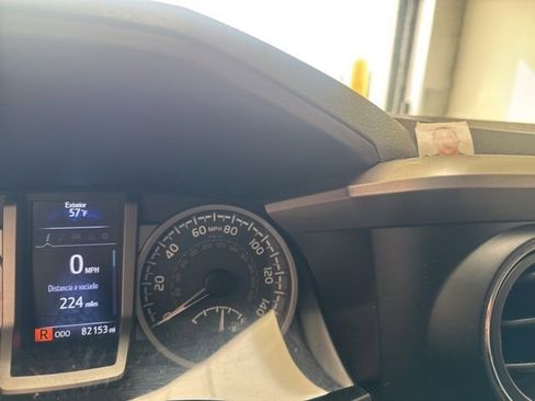 Used 2017 Toyota Tacoma SR5 w/ Tow Package image 18