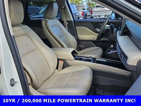 Used 2023 Lincoln Corsair Standard w/ Equipment Group 101A image 16