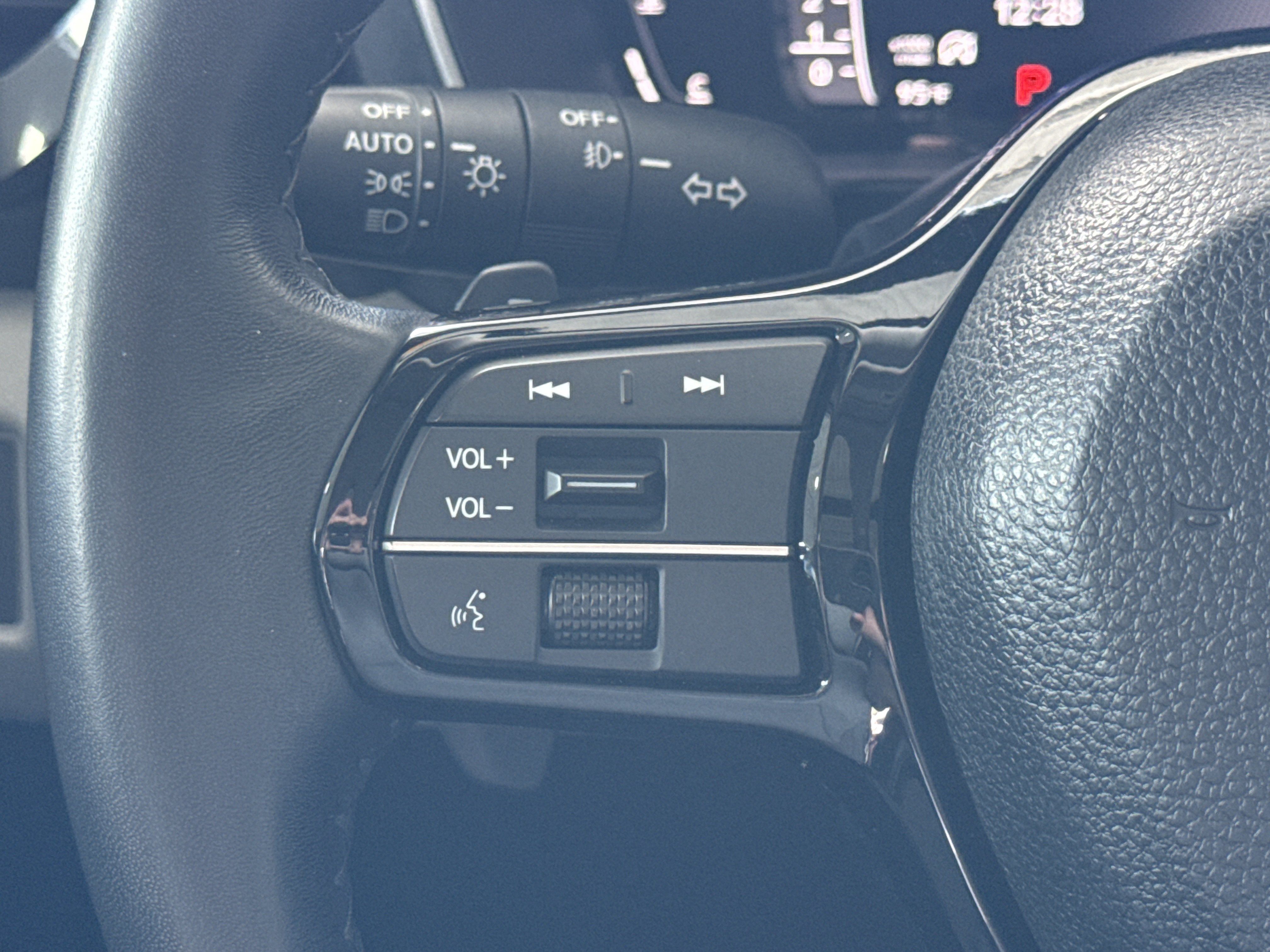 Used 2023 Honda Pilot Elite image 38
