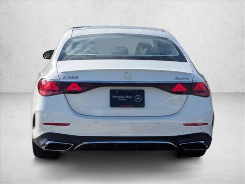 New 2026 Mercedes-Benz E 350 4MATIC Sedan image 7