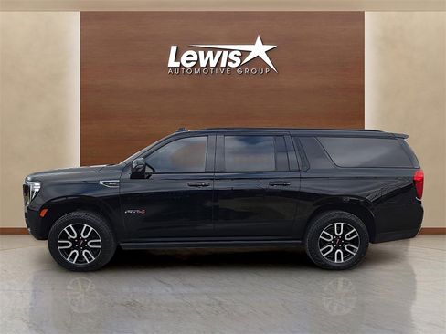 Used 2021 GMC Yukon XL AT4 w/ AT4 Premium Plus Package image 2