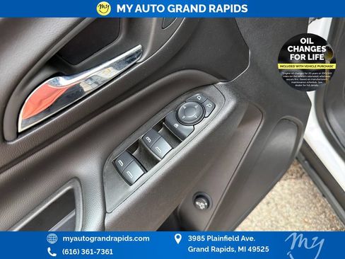 Used 2024 Chevrolet Equinox LT AWD/4WD image 11