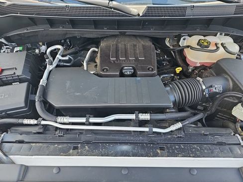 Used 2023 Chevrolet Silverado 1500 LT AWD/4WD image 34