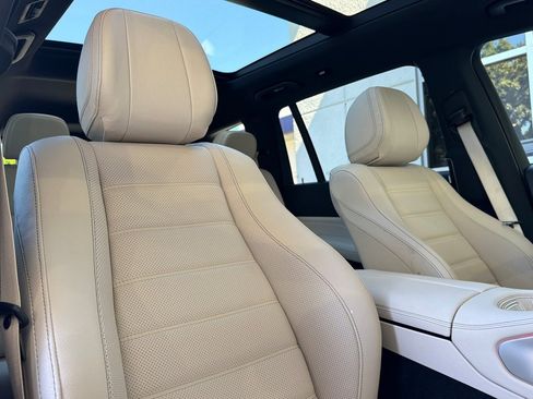 Used 2023 Mercedes-Benz GLS 450 4MATIC image 22