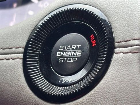 Certified 2022 Jeep Compass Limited image 19