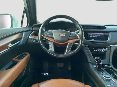 Used 2023 Cadillac XT5 Premium Luxury image 17