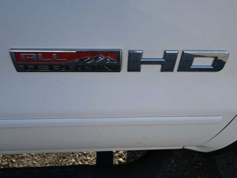 Used 2018 GMC Sierra 2500 SLT w/ All Terrain HD Package AWD/4WD image 36