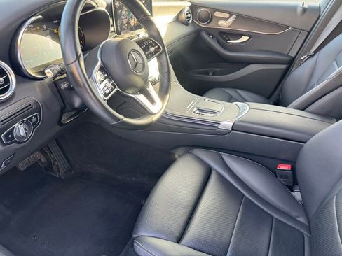 Used 2022 Mercedes-Benz GLC 300 4MATIC image 9