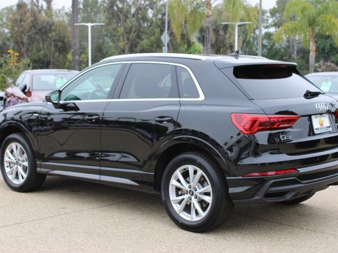 Certified 2025 Audi Q3 2.0T Premium Plus w/ Premium Plus Package AWD/4WD image 3