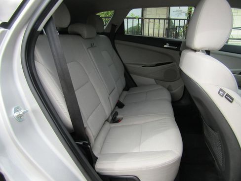 Used 2021 Hyundai Tucson Value image 12