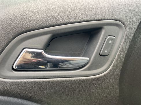 Used 2015 Chevrolet Colorado Z71 image 25