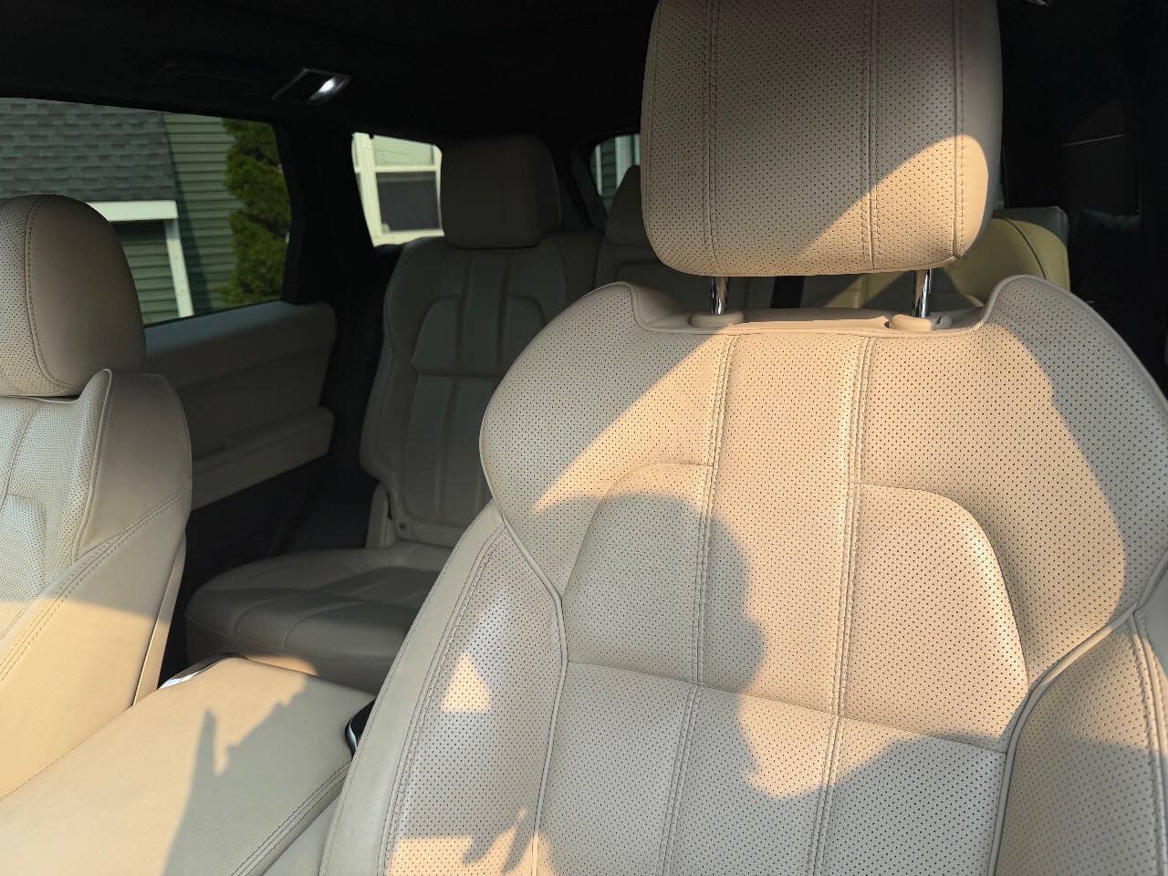 Used 2016 Land Rover Range Rover Sport HSE AWD/4WD image 11