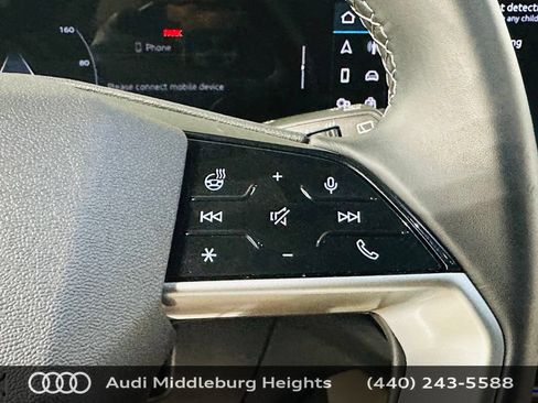 Certified 2025 Audi Q5 Premium w/ Convenience Package AWD/4WD image 17