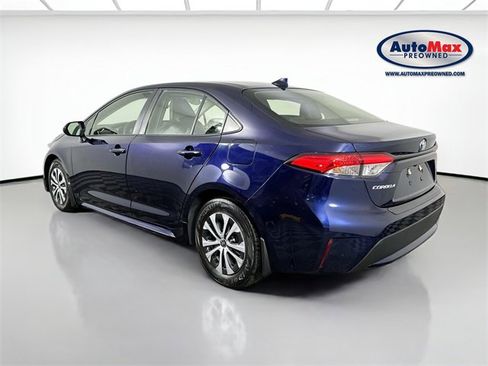 Used 2022 Toyota Corolla LE image 5